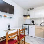 Amazing In With Kitchen バカル