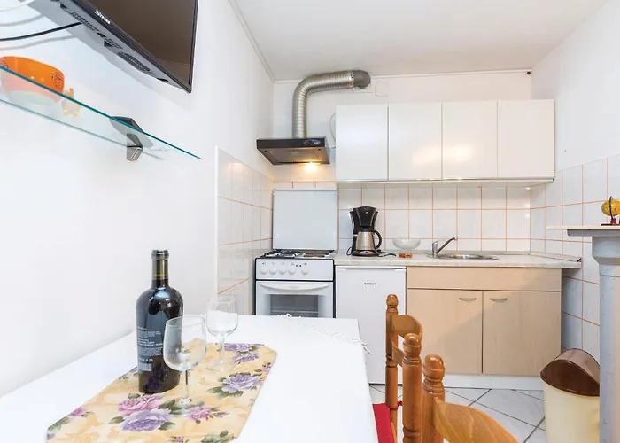 Amazing In With Kitchen