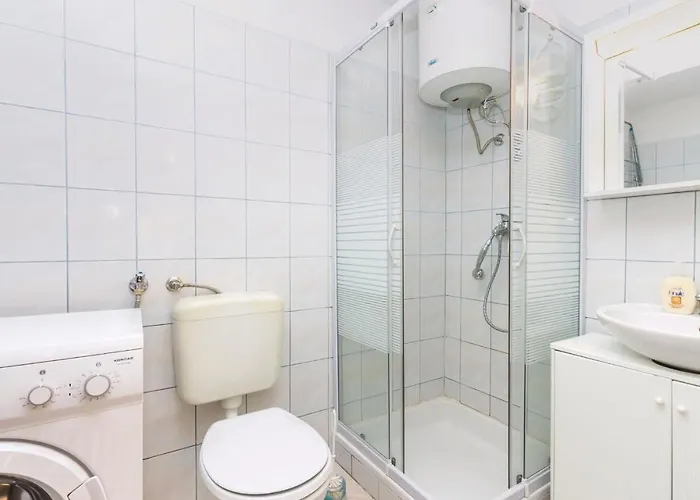 Amazing In With Kitchen Apartment Bakar
